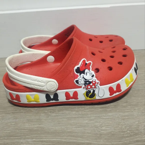 Crocs Disney Minnie Mouse Classic Clogs Child 10 Red And White - Picture 1 of 8